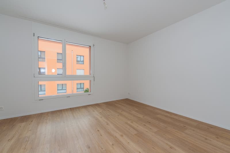 Helle 3.5-Zimmerwohnung mit grosszügigem Sitzplatz im Herzen von Fehraltorf (9)
