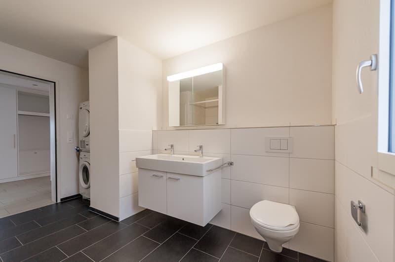 Helle 3.5-Zimmerwohnung mit grosszügigem Sitzplatz im Herzen von Fehraltorf (4)