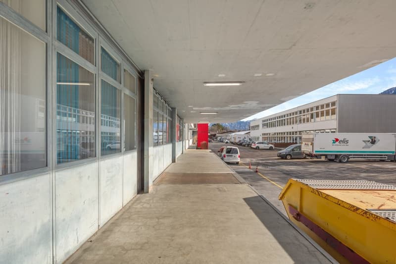 Spazio di magazzino nell'area Elesta (2)