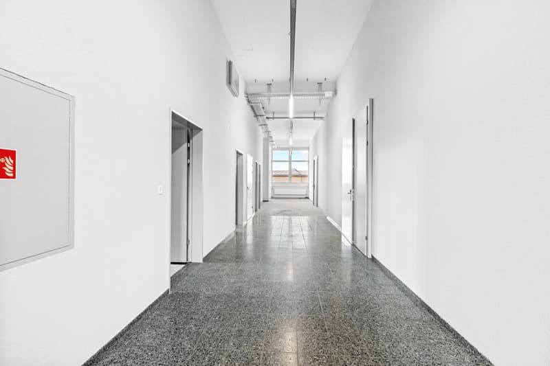 sanierte Gewerbefläche im 1. OG / mieten - loslegen! (7)