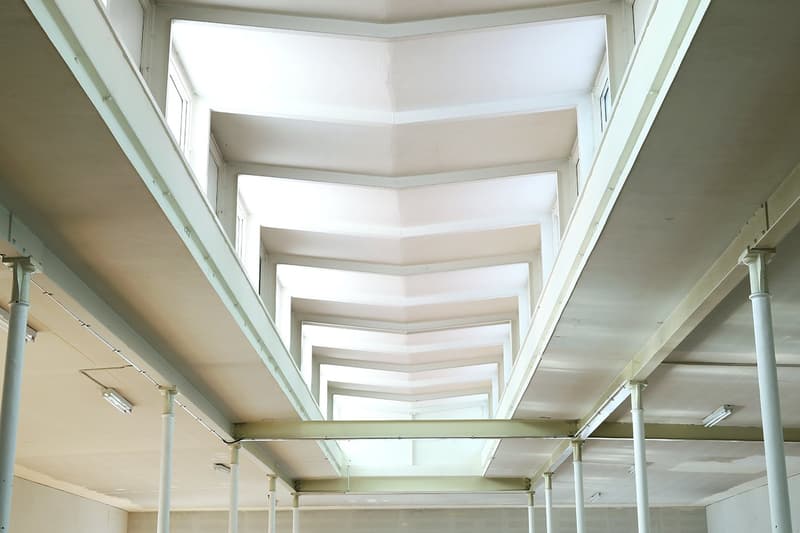 Espace commercial/bureaux/studio spacieux avec hauts plafonds et beaucoup de lumière naturelle dans The Valley (5)
