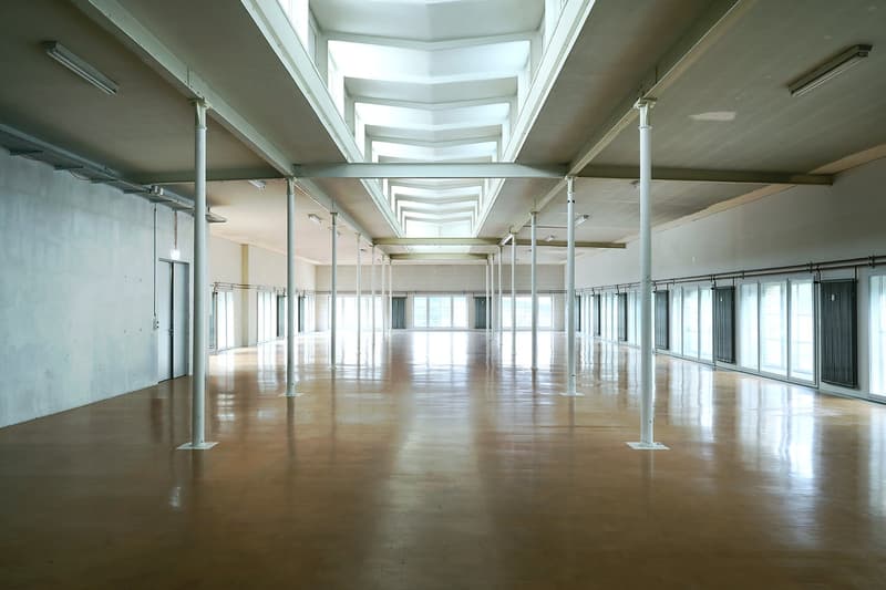 Espace commercial/bureaux/studio spacieux avec hauts plafonds et beaucoup de lumière naturelle dans The Valley (4)