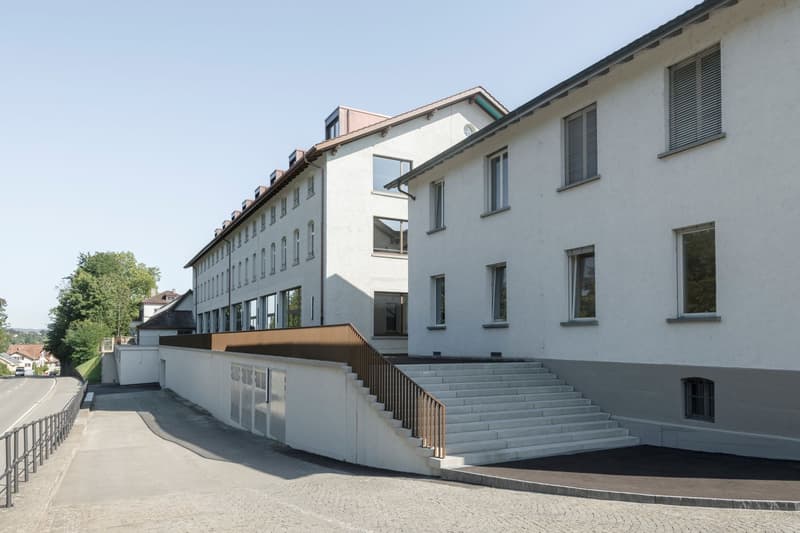 Locaux commerciaux de haute qualité (8)
