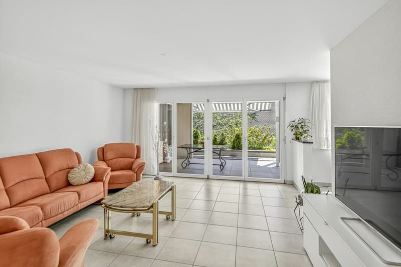 2.5-Zimmer Gartenwohnung an ruhiger Lage (4)
