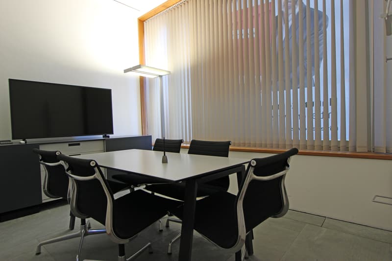 Einzelbüro / Sitzungszimmer