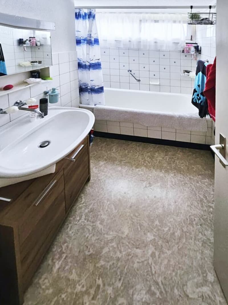 Helle und ansprechende 4½ Zimmer Wohnung (4)