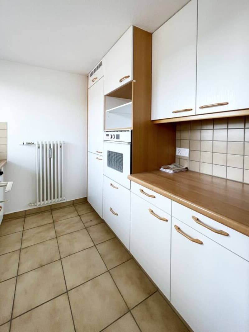 Helle und ansprechende 4½ Zimmer Wohnung (19)