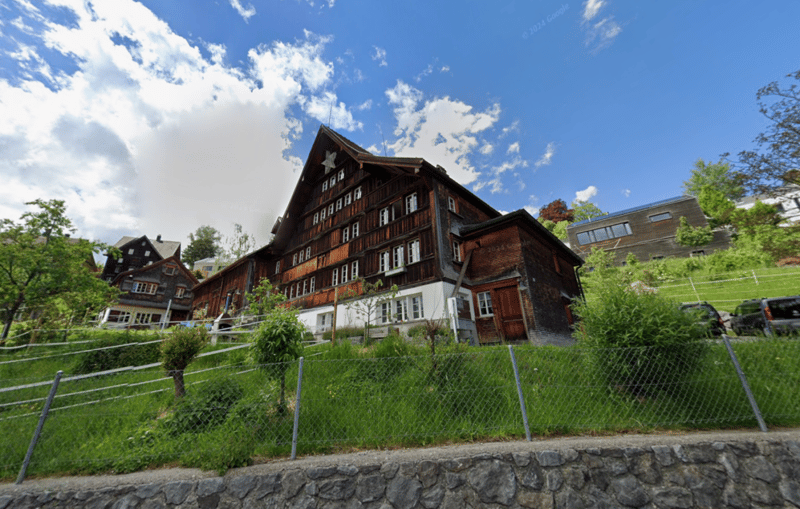 Ruhige 5½-Zimmer-Maisonette-Dachwohnung mit viel Charme an wunderschöner Lage (2)