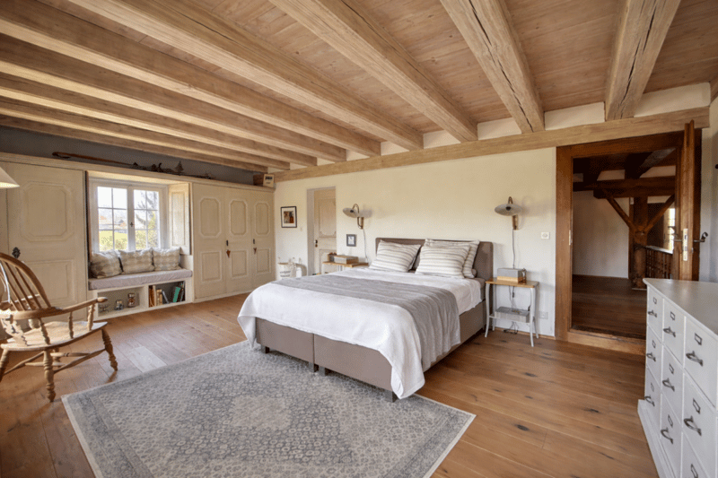8.5-Room Country House with Outbuilding: An Oasis with Charm, Soul, and History! (7)