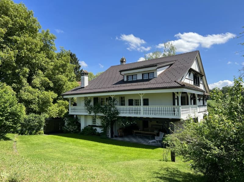 8.5-Room Country House with Outbuilding: An Oasis with Charm, Soul, and History! (11)