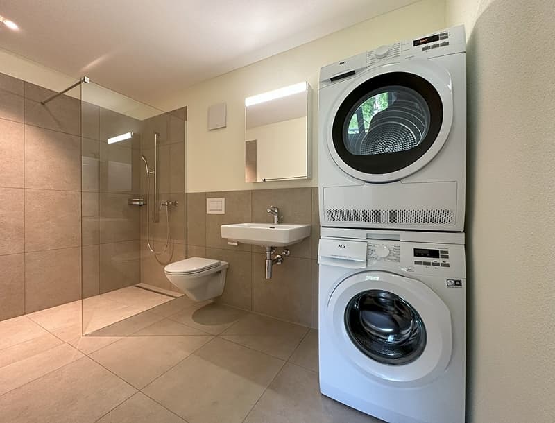 Badezimmer b. Schlafzimmer
