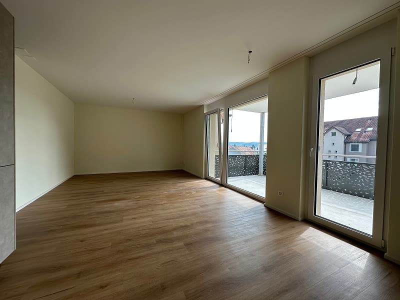 Wohnzimmer mit Terrasse (ohne Balkon)