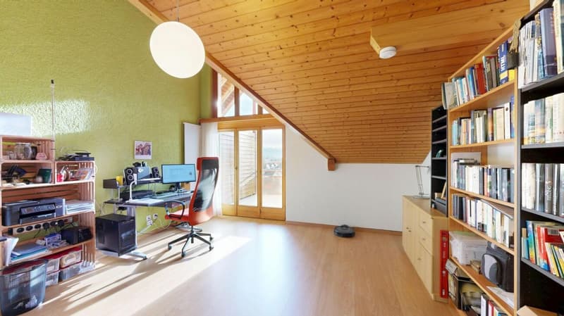 5.5 Room Attic Apartment in Attractive Location (11)