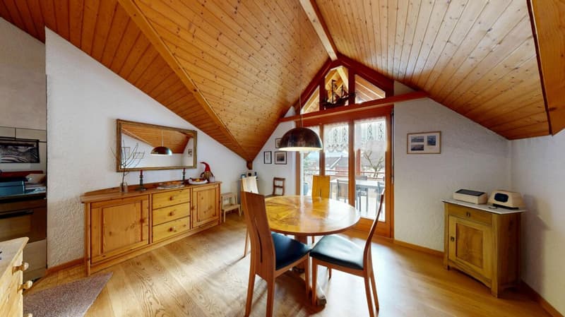 5.5 Room Attic Apartment in Attractive Location (5)