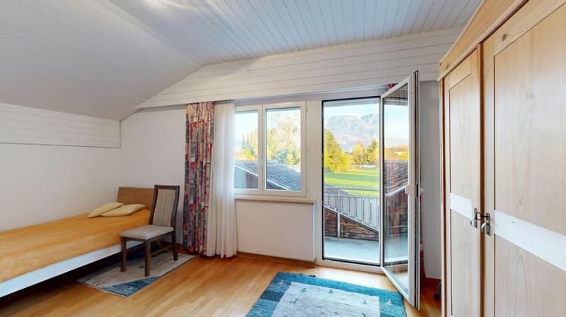 Maison de famille rêveuse avec jardin bien entretenu (11)