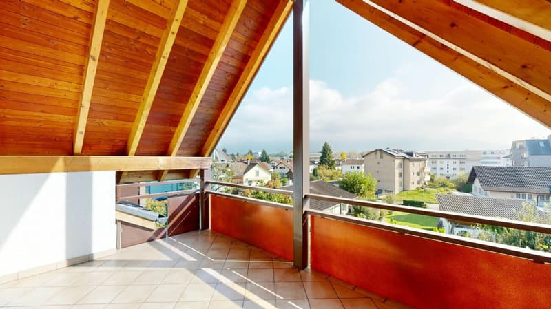 Attractive 5.5 room attic apartment with a far-reaching view (3)