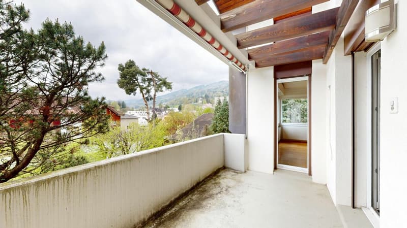 Attractive 4.5 room attic apartment in a quiet residential area (6)