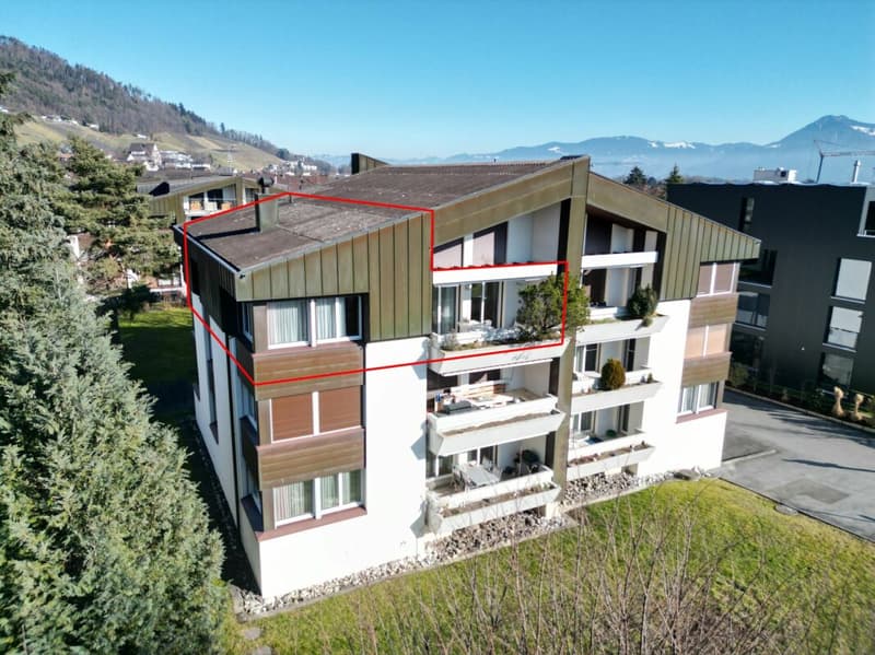 Attractive 4.5 room attic apartment in a quiet residential area (2)