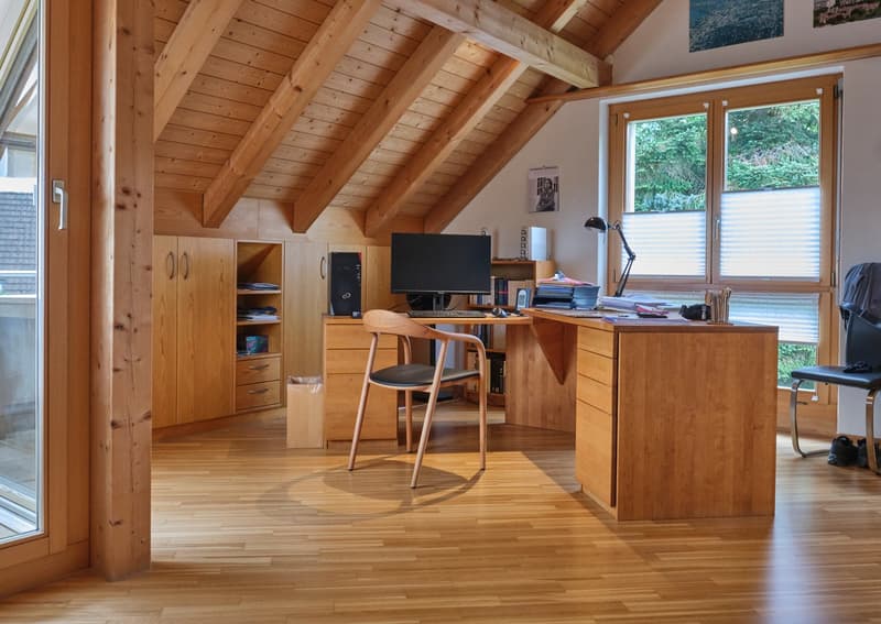 Charmantes, gepflegtes 7.5-Zimmer-Einfamilienhaus, freistehend, an ruhiger, schöner Lage in Rafz (17)