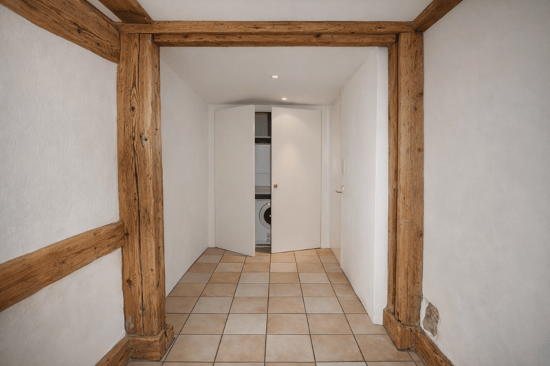 Cozy apartment with unique charm (10)