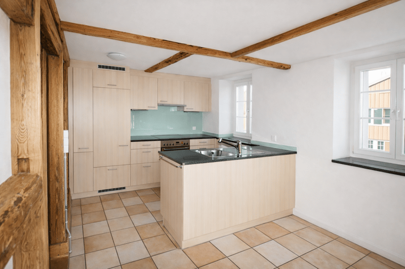 Cozy apartment with unique charm (3)