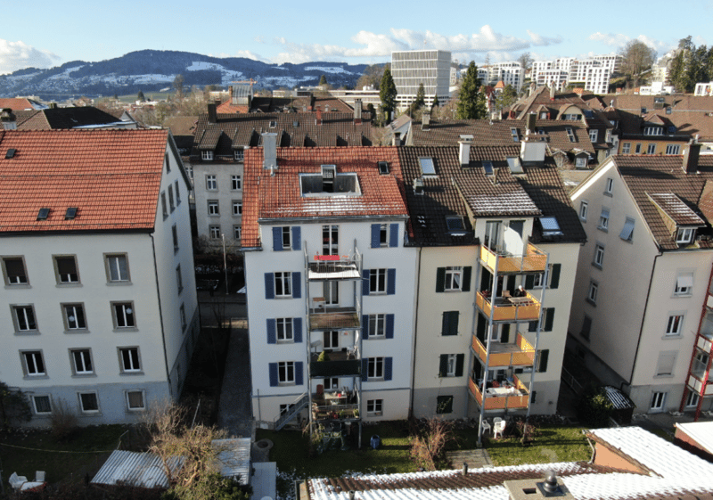 Charming 4-room old building apartment in the heart of the city (8)