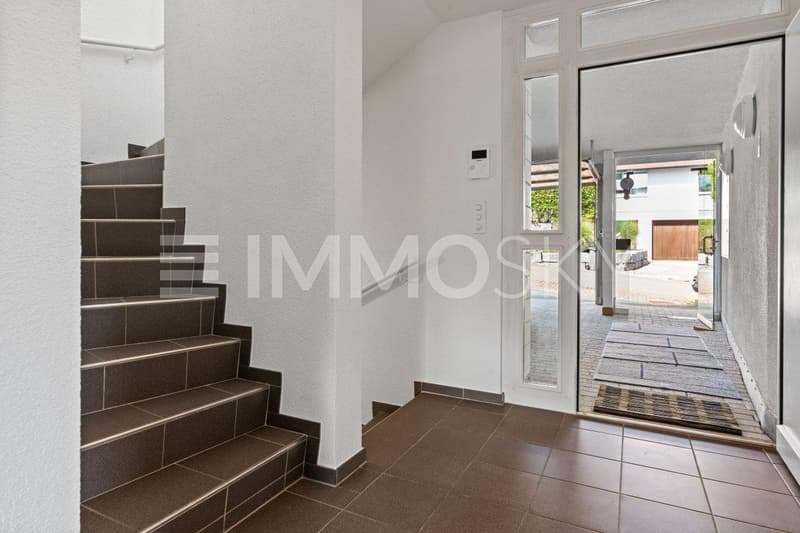 Eingangsbereich mit Garage