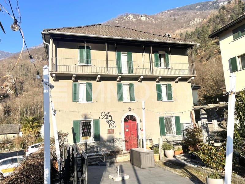 Grande terrazzo soleggiato