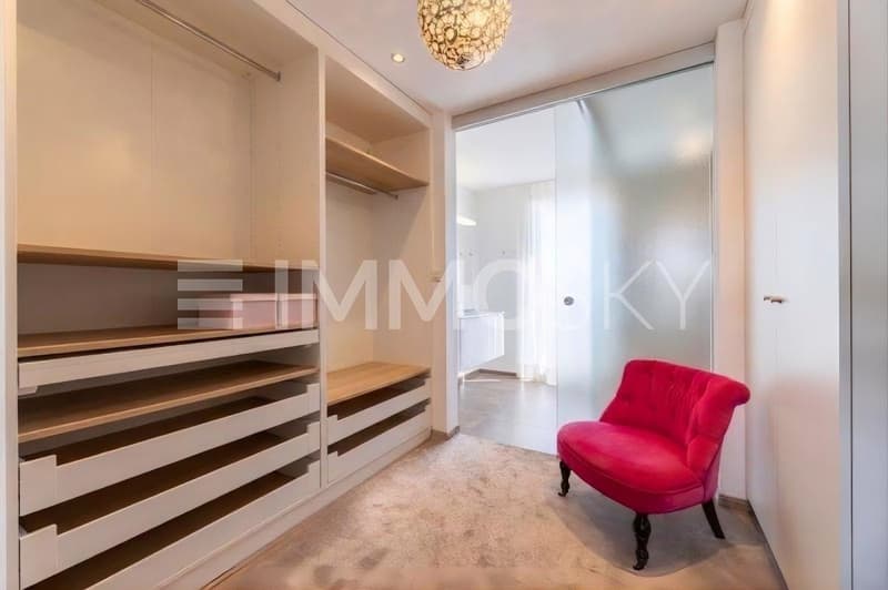 Praktisches Ankleidezimmer