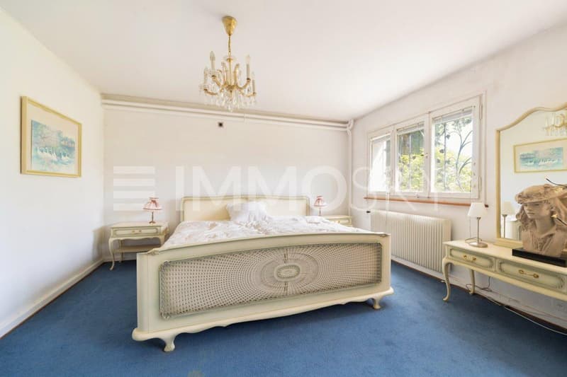Geräumiges Zimmer mit Lavabo