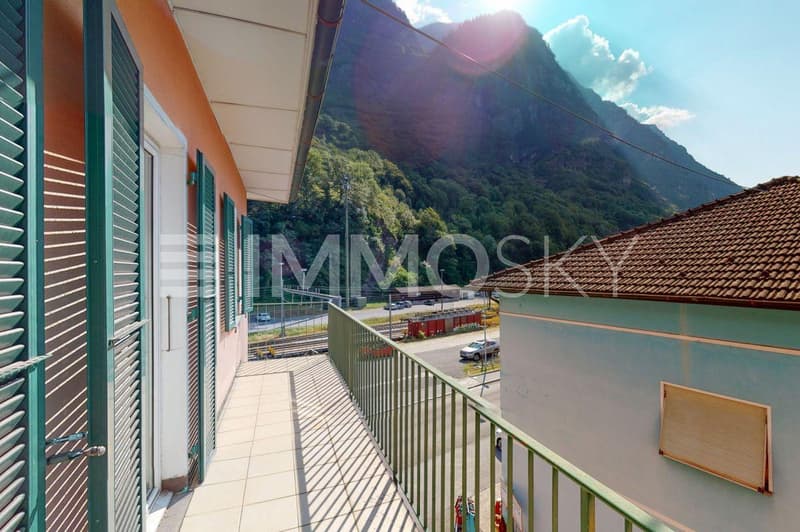 Balcone soleggiato