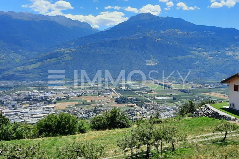 Proche de la zone commerciale de Conthey