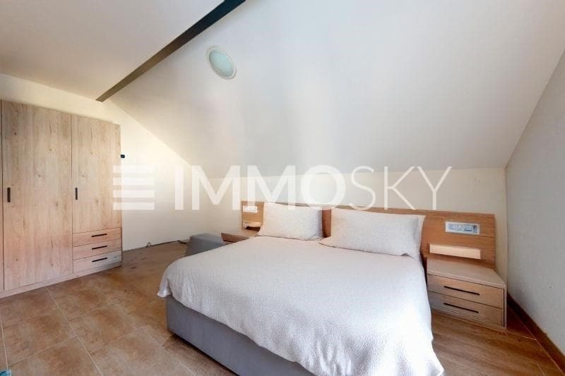 Grande chambre à coucher (lot 3)