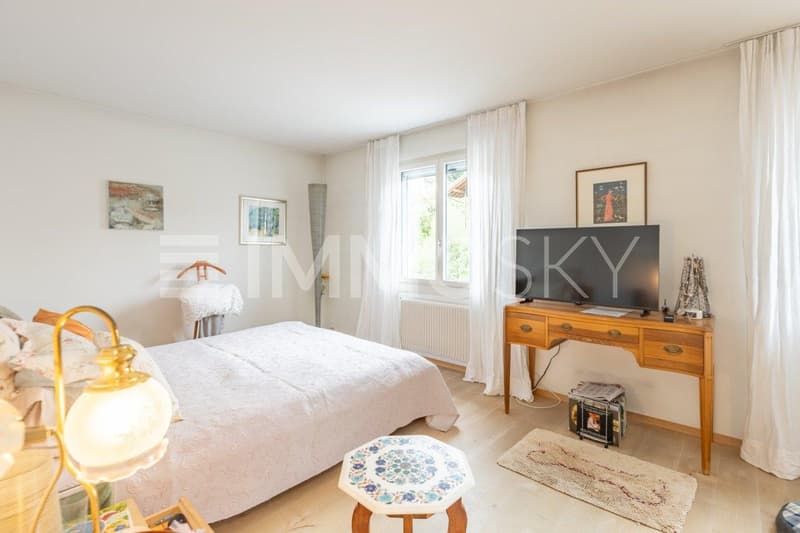 Grosses Schlafzimmer