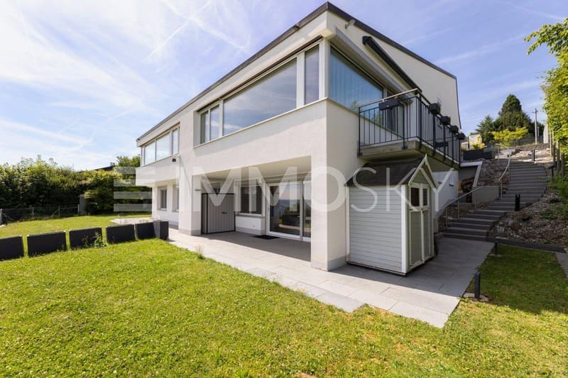 Aussenansicht vom Garten aus