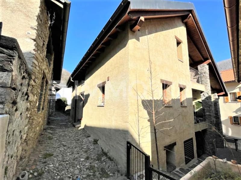 Facciata soleggiata