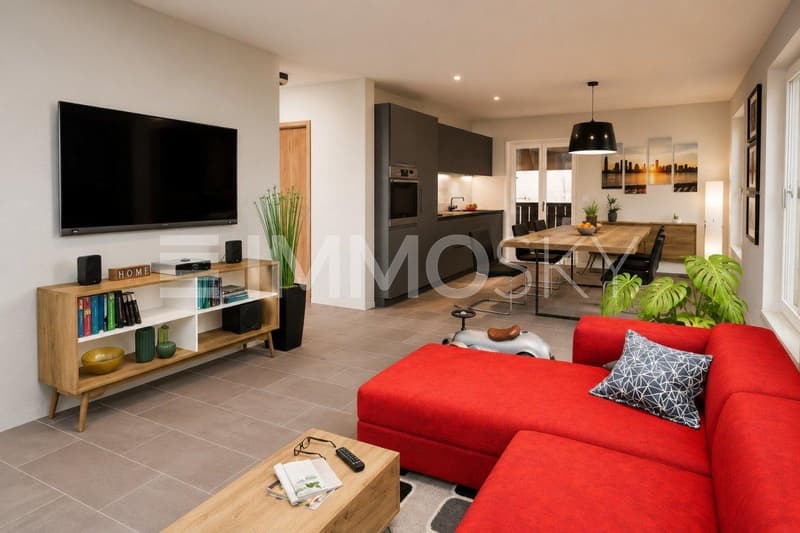 Geräumiges Wohnzimmer