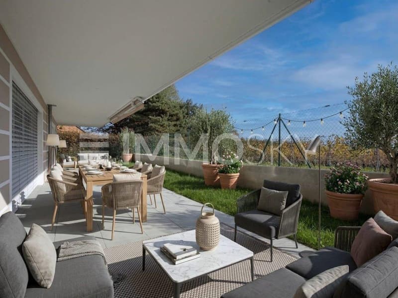 Terrasse privative et ensoleillée (aménagement virtuel)