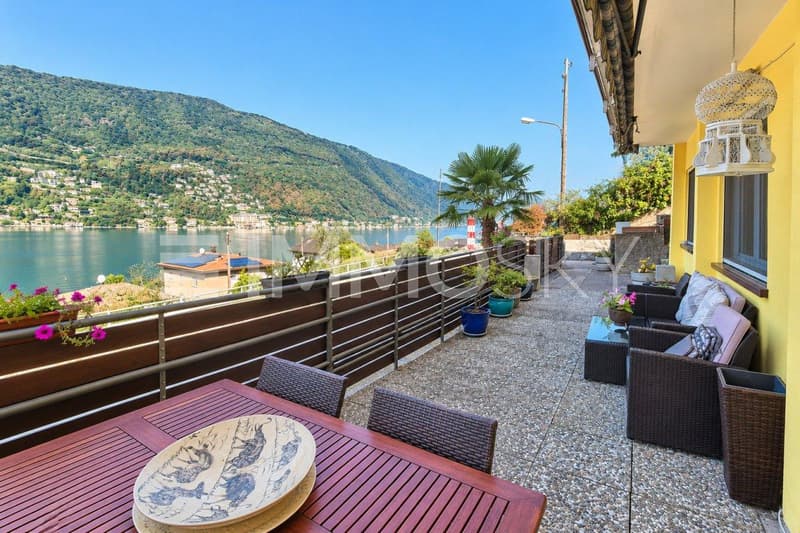 Terrazza sul lago