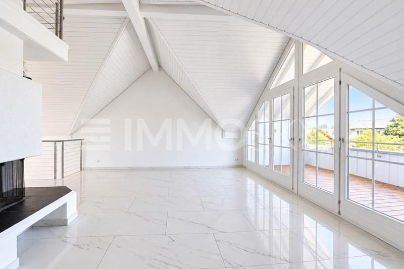 Grossräumiges Wohnzimmer