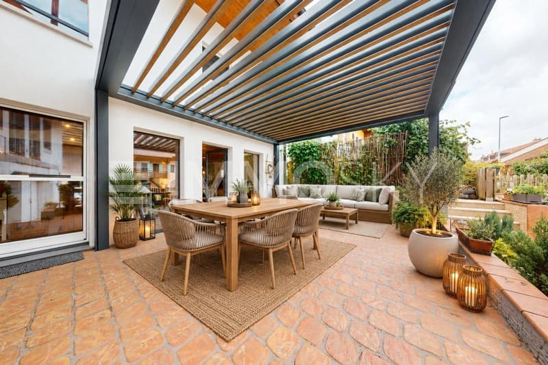 Terrasse avec pergola