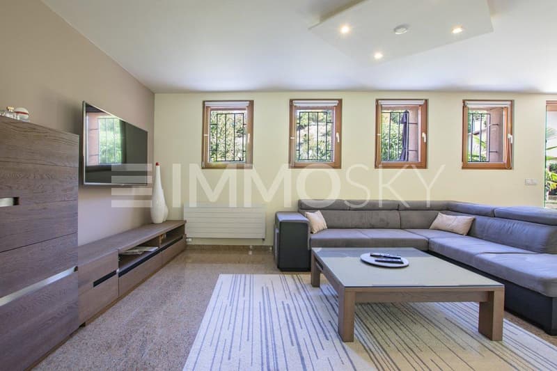 IMG_0098.jpg