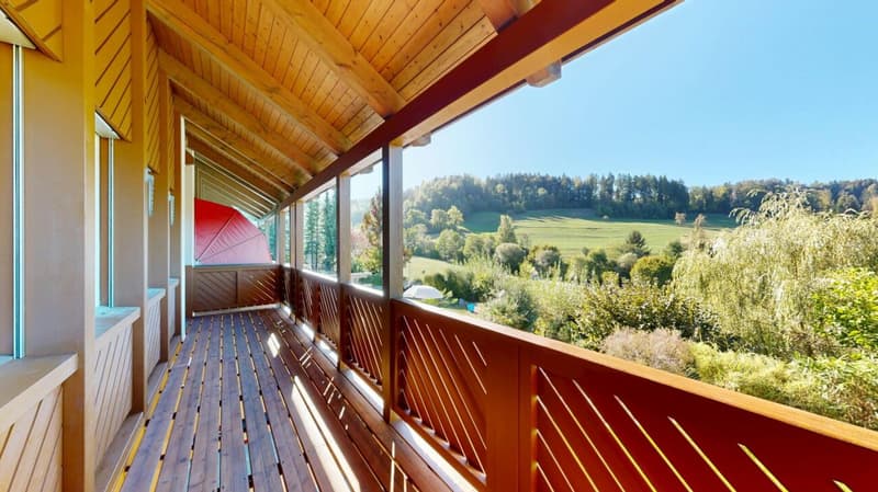 Umlaufender Balkon