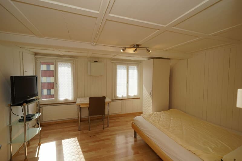 Möbliertes Zimmer, Ansicht 1