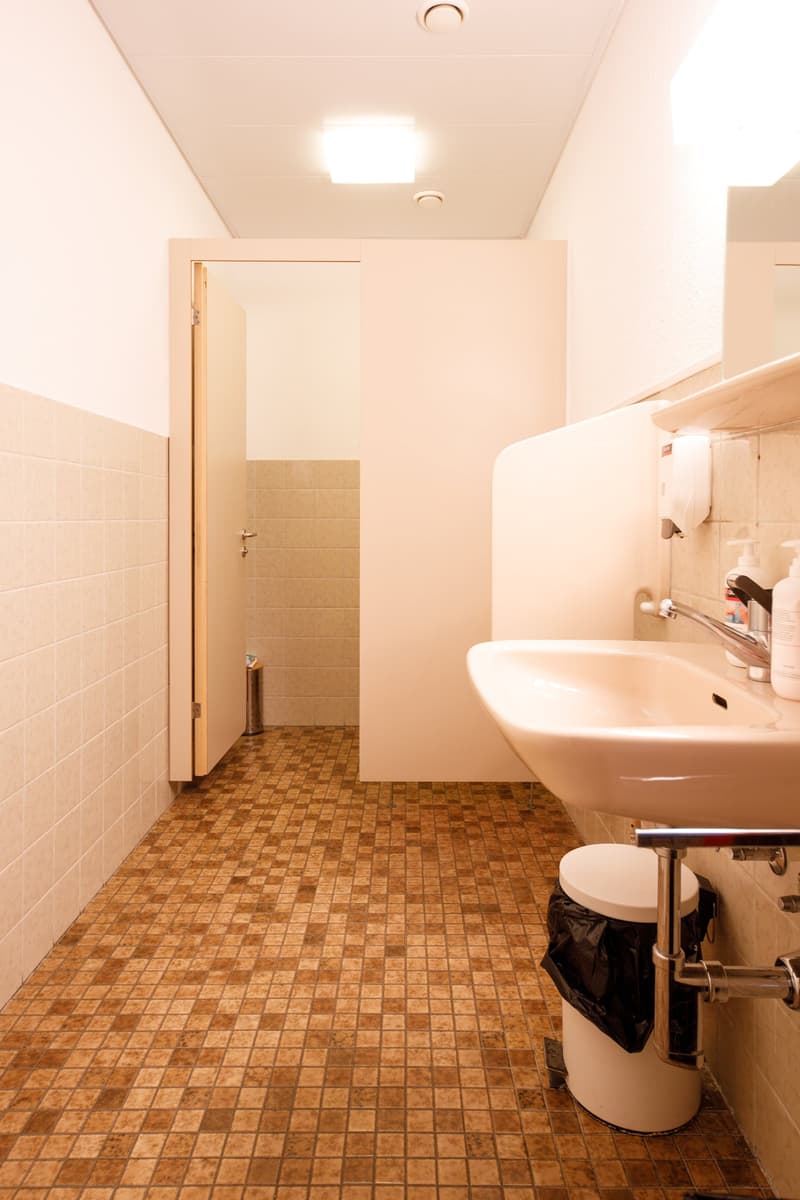 Spacious office space in a quiet location in Zumikon (6)