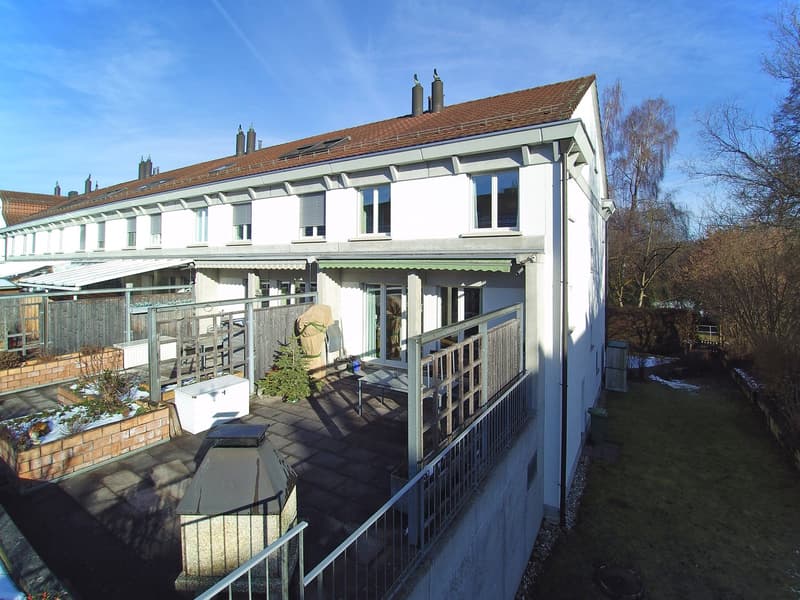 Lots of space for the whole family: 5 ½-room single-family house in a quiet, sunny location (1)
