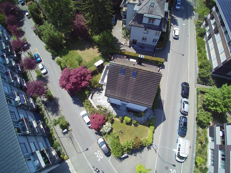 Attractive building land in a quiet location in Zurich-Wollishofen (2)