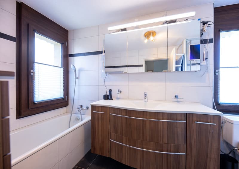 Wohnen im Grünen: 5 ½-Zimmer-Einfamilienhaus mit Wintergarten (13)
