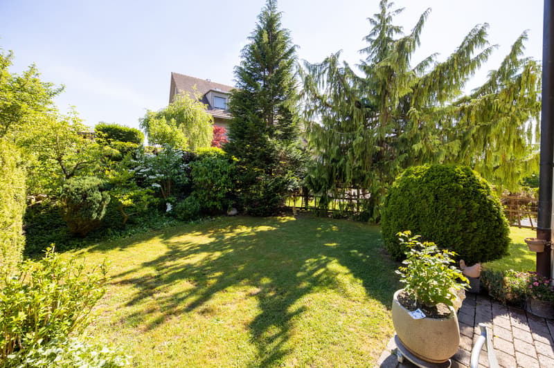 Living in the Green: Charming 5.5-Room Single-Family Home (2)