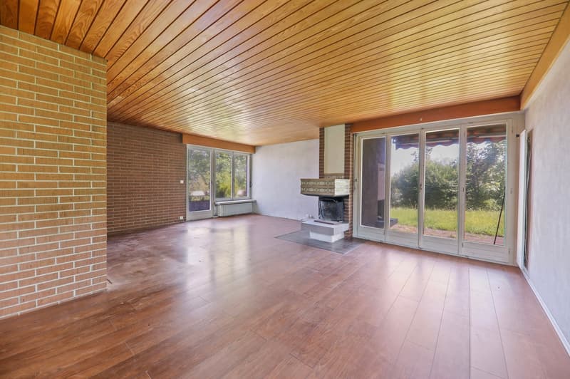 At Home Above the Fog: Detached 6 ½-Room Single-Family House (5)